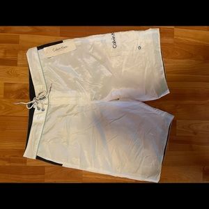 Calvin Klein Men’s Swimshorts/Swim Trunks - White color - Size M - NWT